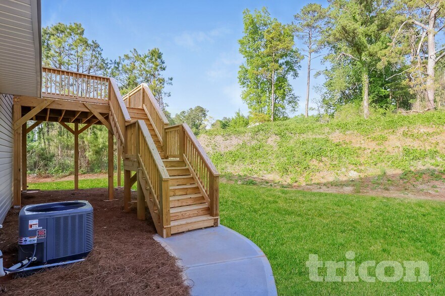 Building Photo - 209 Hampton Oaks Cir