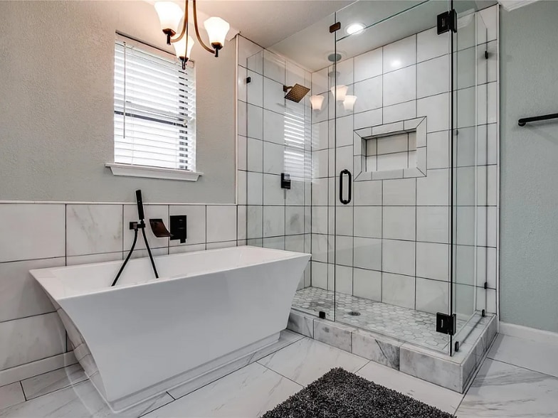 Building Photo - 8966 Hialeah Cir S