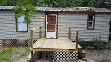 Building Photo - 7255 Macklin St