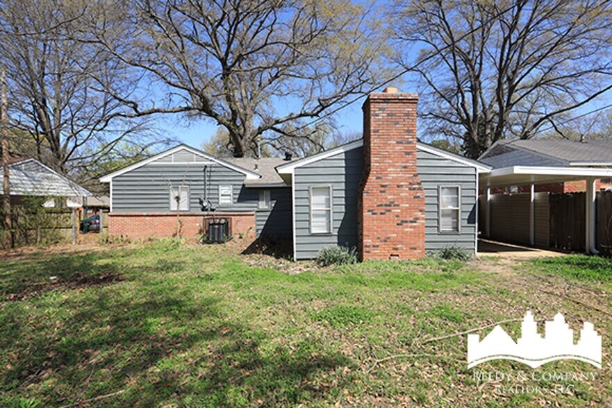 Building Photo - 1555 Staunton Dr