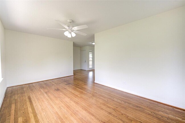 Building Photo - 10111 Fonville Dr