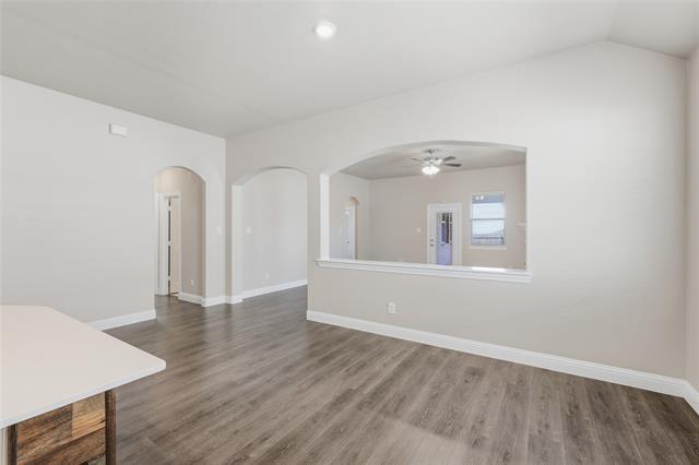 Building Photo - 1424 Green Valley Wy