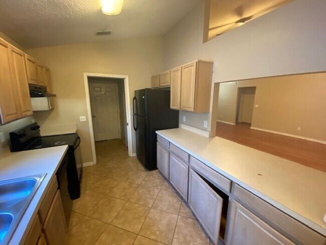 Building Photo - Magnolia Oaks Ridge in Apopka