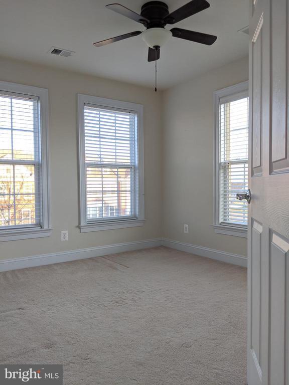 Building Photo - 25503 Amber Gate Terrace
