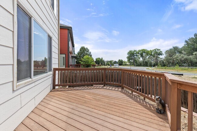 Building Photo - 2021 Falcon Ridge Dr