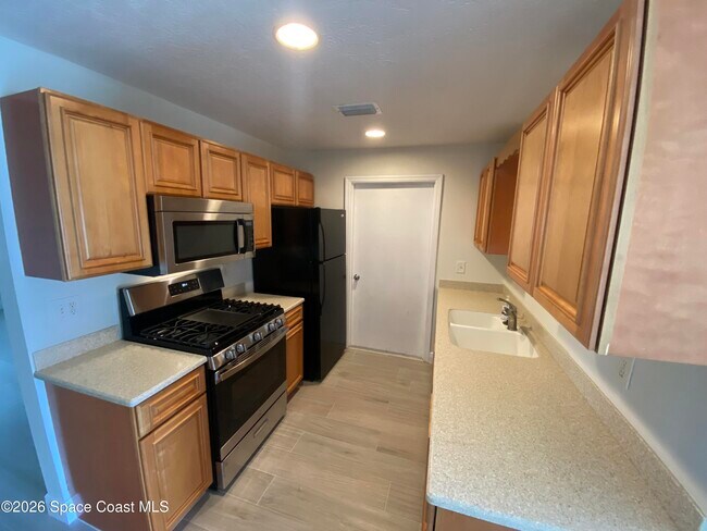 Building Photo - 624 Casa Grande Dr