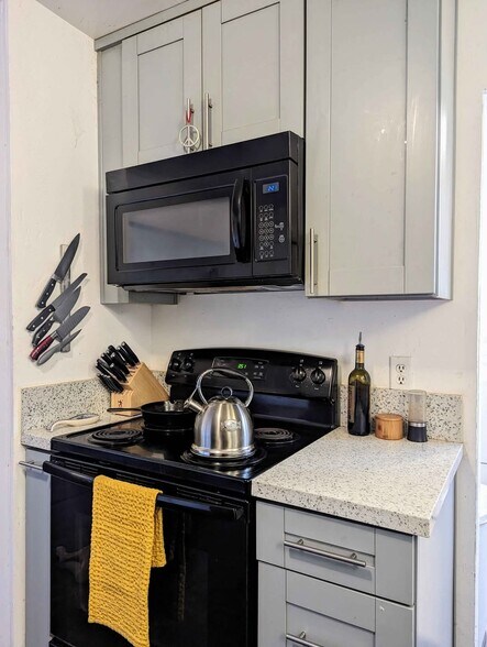 Building Photo - 238 Goetting Way