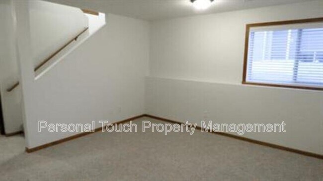 Building Photo - 2420 5th St W
