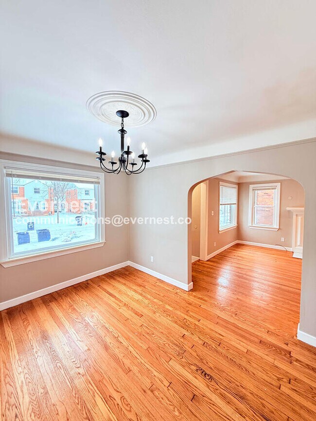 Building Photo - 15472 Lauder St