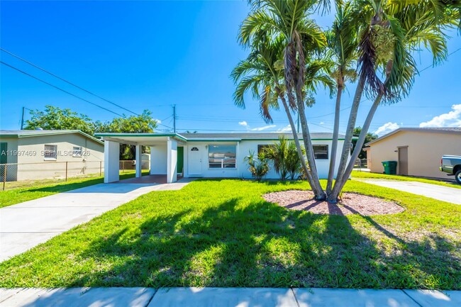 Building Photo - 1820 NW 35th Terrace