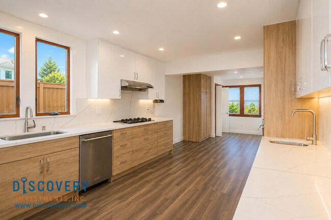 Building Photo - Sophisticated Piedmont Home