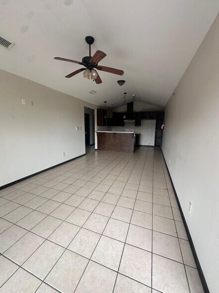 Building Photo - 4113 N 24th Ln