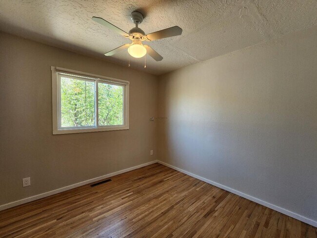 Building Photo - 1018 Camino Carlos Rey