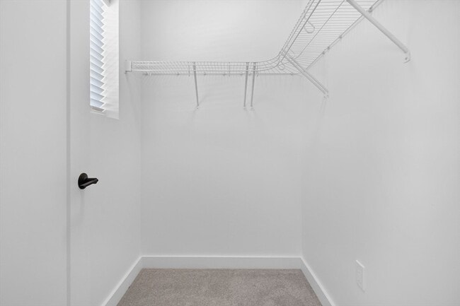 Building Photo - 635 Main St