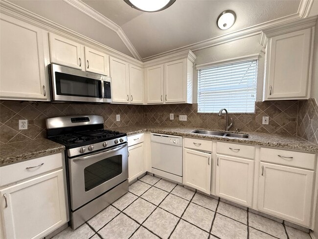 Building Photo - 9106 Reagan Meadow Ct