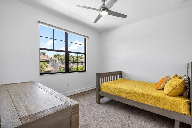 Building Photo - 8068 Lemon Serpentine Ln