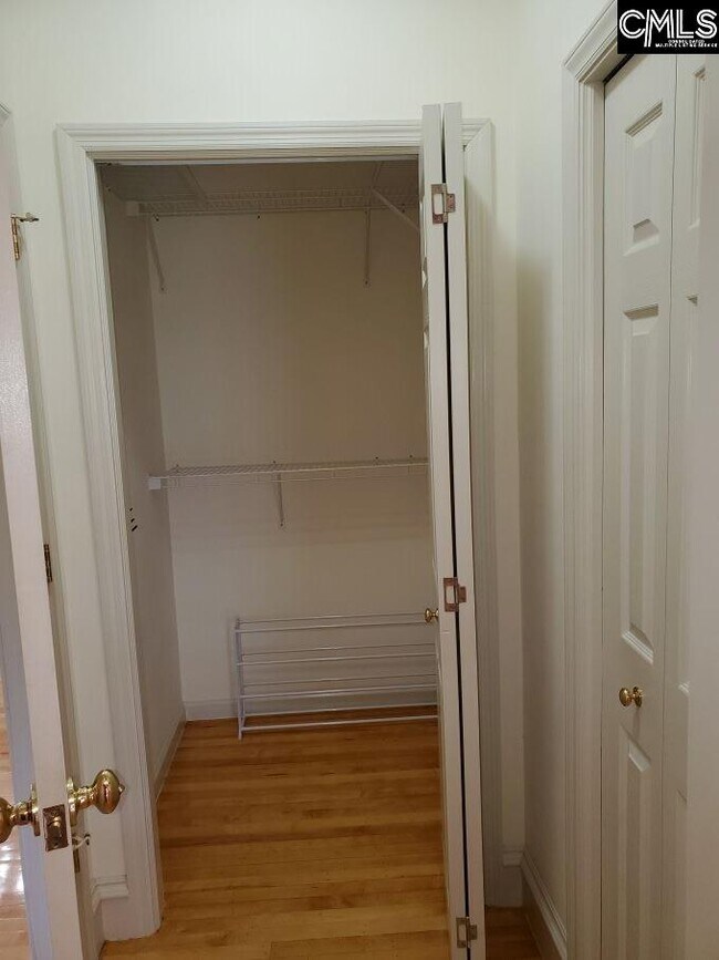 Building Photo - 700 Chester St