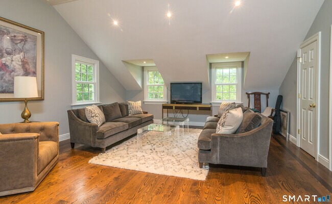 Building Photo - 36 Kingswood Pl