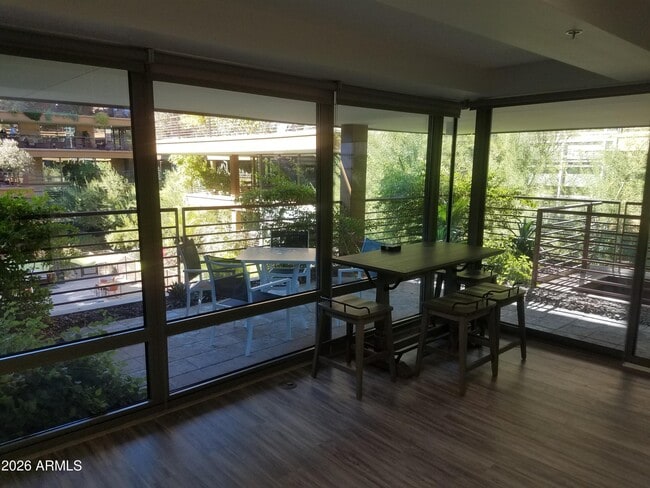 Building Photo - 7137 E Rancho Vista Dr
