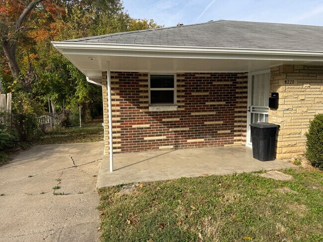 Building Photo - 54th Street Duplex