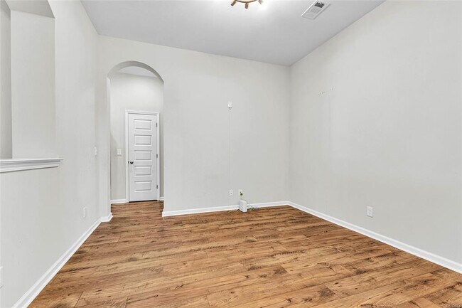 Building Photo - 816 Hedgefield Way