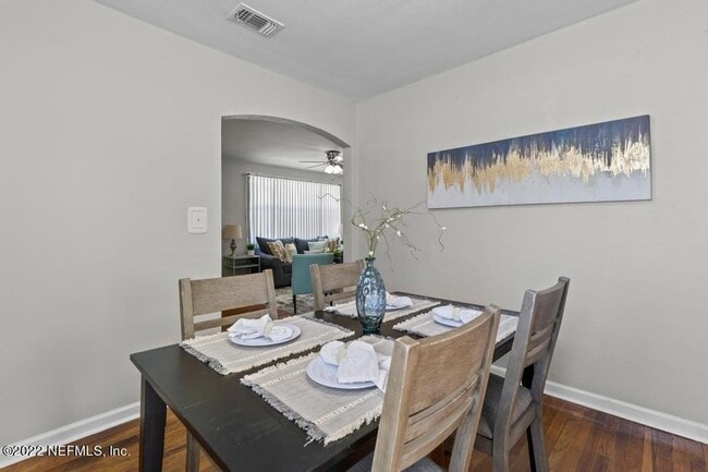 Building Photo - 1058 Willis Dr