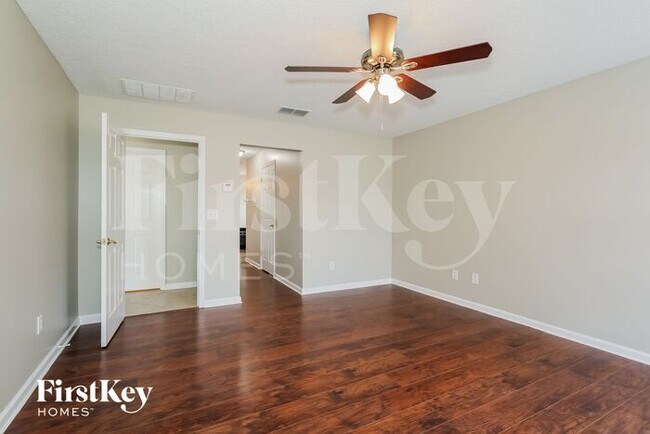 Building Photo - 586 Timber Trace Ct