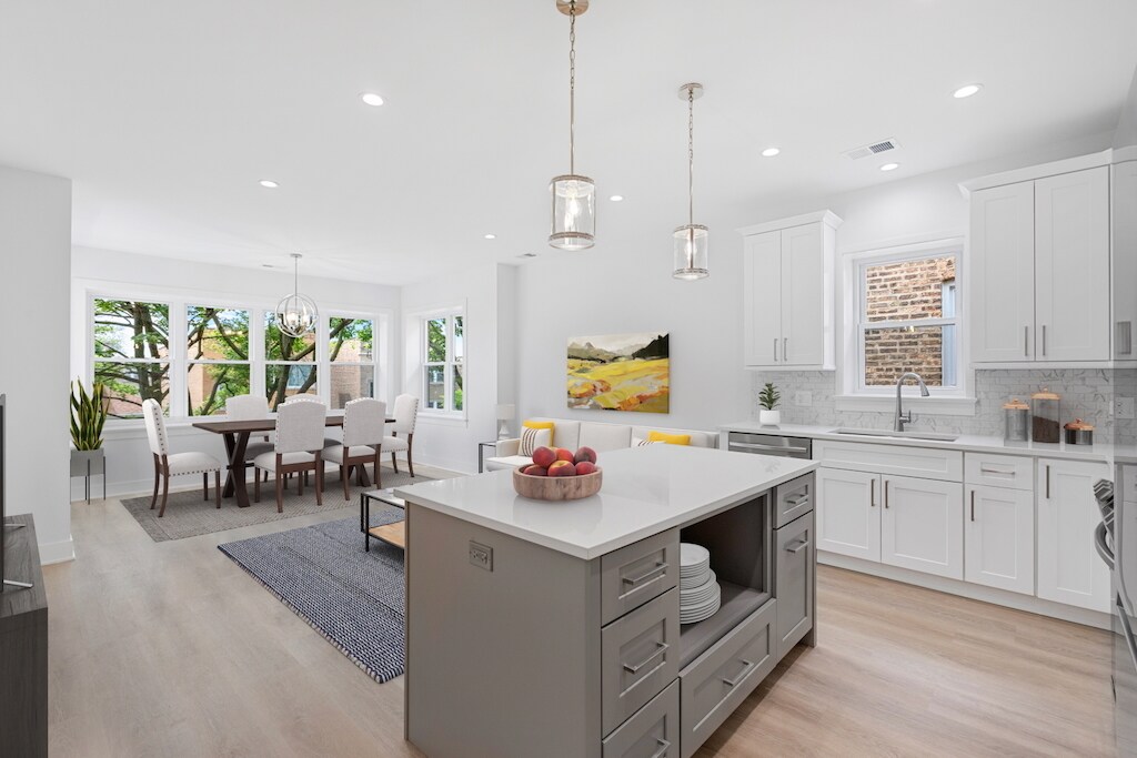 Building Photo - 6423 N Washtenaw Ave