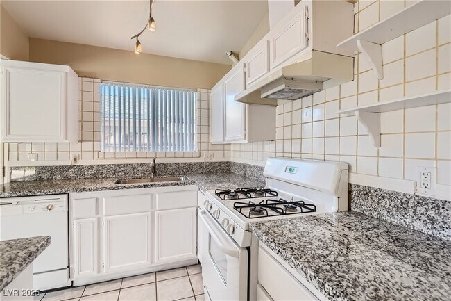 Building Photo - 6416 Placer Dr