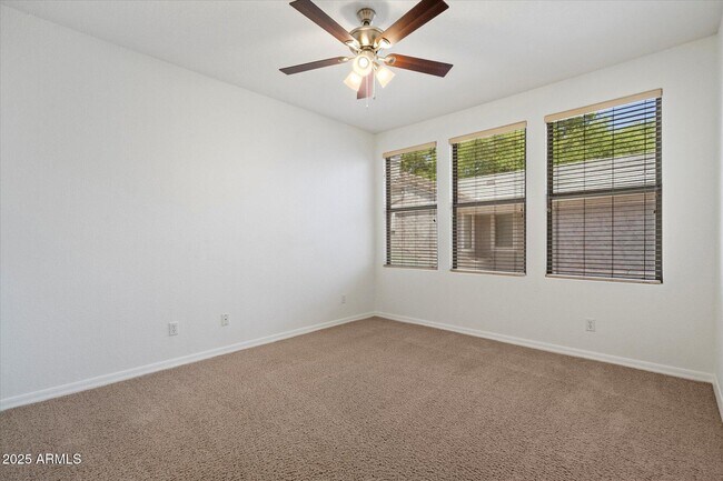 Building Photo - 15221 N Clubgate Dr