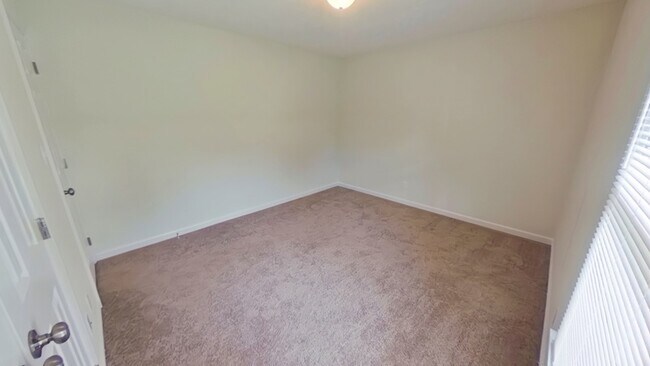 Building Photo - 6778 Buttermere Dr