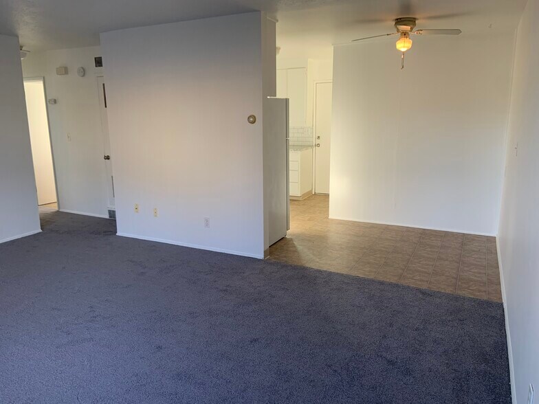 Building Photo - 8608 SE Bybee Blvd