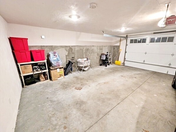 Building Photo - 167 Leyden St