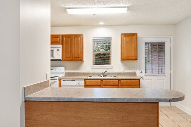 Building Photo - 22577 Mattingly St