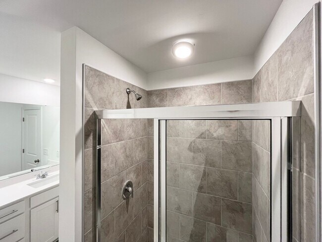 Building Photo - Newly Built 2BD, 2.5BA Apex Townhome in an HOA Community Near RDU Airport, RTP, and Fenton