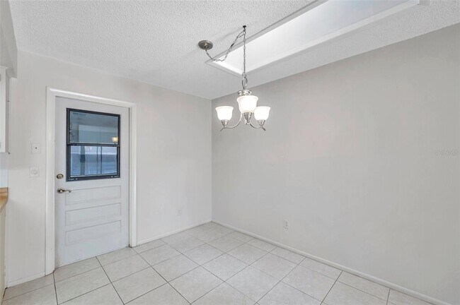 Building Photo - 2291 Shelly Dr