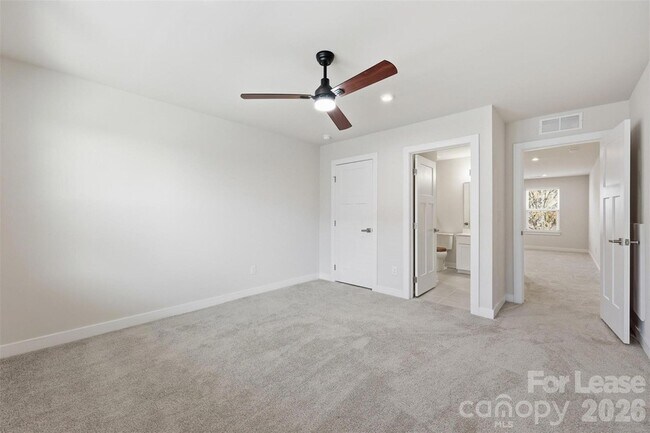 Building Photo - 6425 Cumberland Dr
