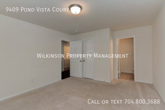 Building Photo - 9409 Pond Vista Court