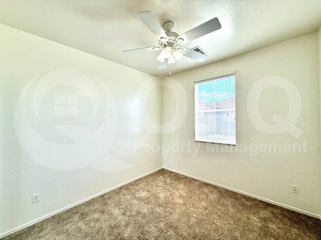 Building Photo - 34924 N 30th Ave