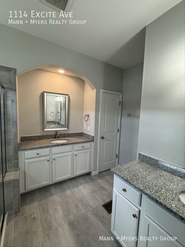 Building Photo - 1114 Excite Ave