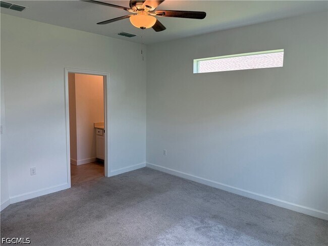 Building Photo - 9093 Leatherwood Loop