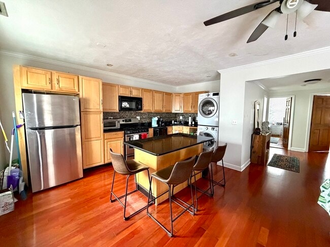 Building Photo - 94 Florida St