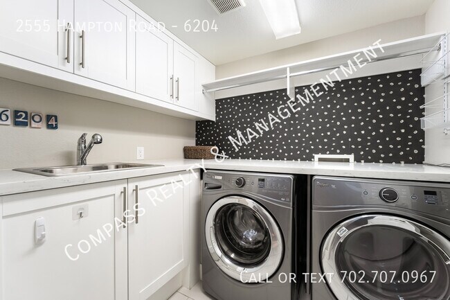 Building Photo - 2555 Hampton Rd