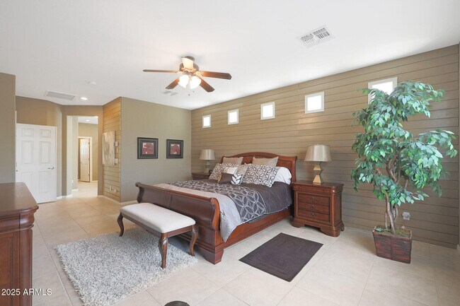 Building Photo - 1740 W Bartlett Way