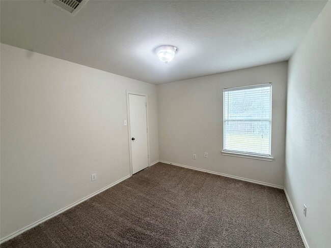 Building Photo - 5714 Onia Ln