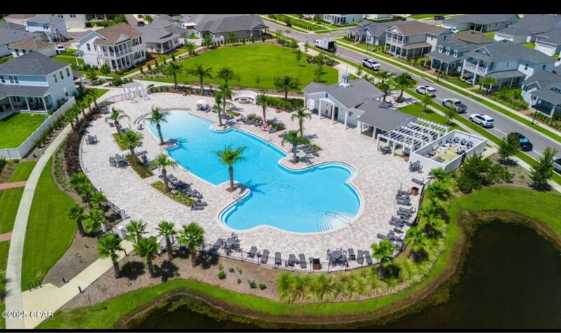 Building Photo - 2129 Sedges Ave