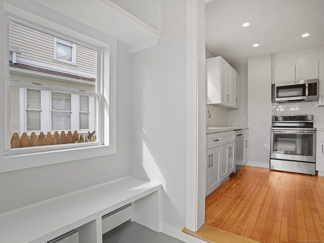 Building Photo - 29 Redfield Rd