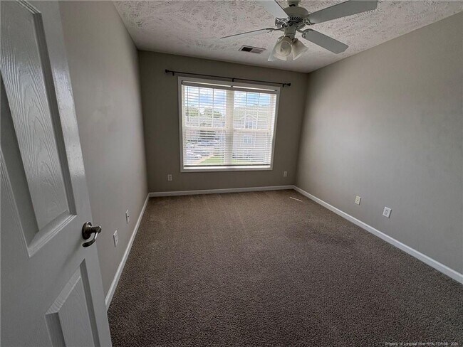 Building Photo - 3330 Harbour Pointe Pl