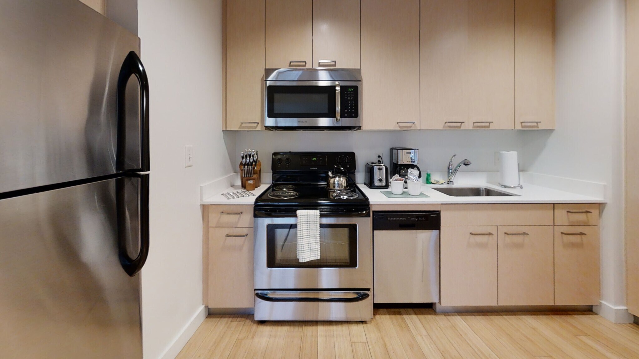 Building Photo - 1080 Boylston St