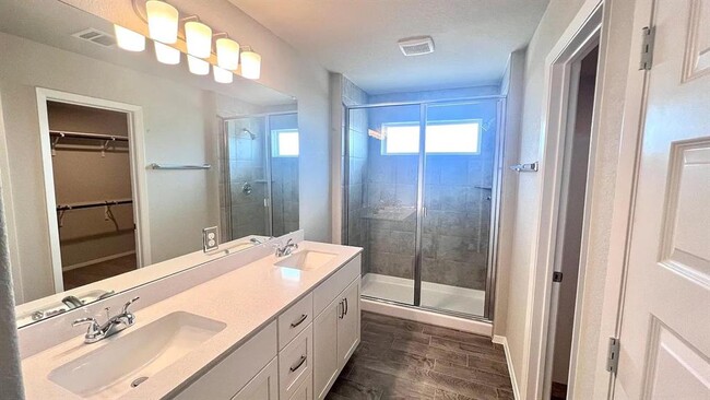 Building Photo - 5224 Lomasso Dr